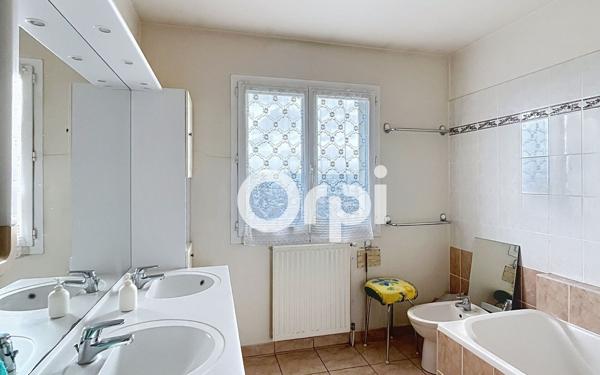 Maison à vendre    4 pièces •  Brive-la-Gaillarde