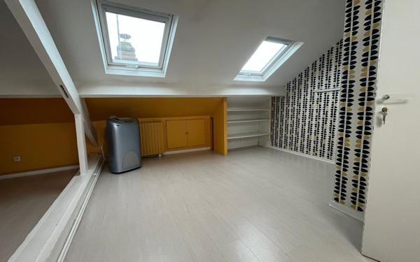 Maison à vendre    5 pièces • 157 m2 Saint-Maur-des-Fossés