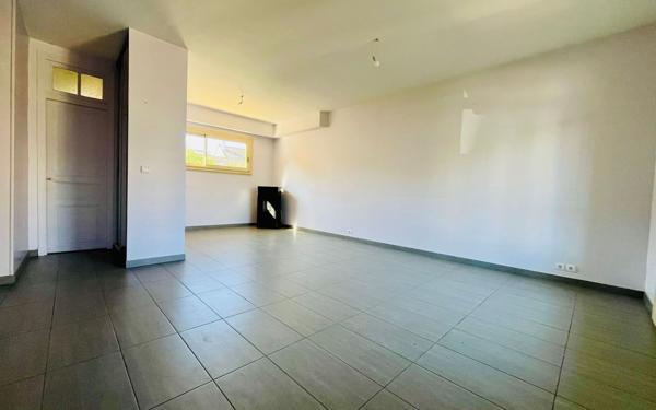 Maison à vendre    5 pièces • 157 m2 Saint-Maur-des-Fossés