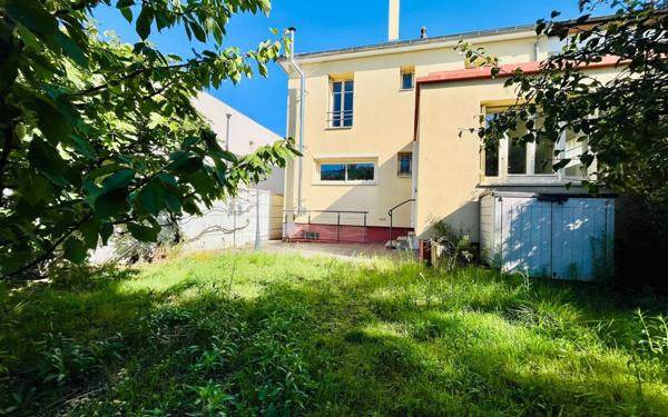 Maison à vendre    5 pièces • 157 m2 Saint-Maur-des-Fossés