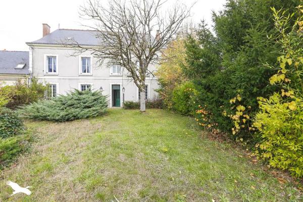 Maison à vendre |  Savigné-sur-Lathan |  8 pièces | 280 m²