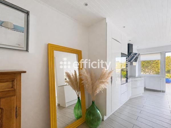 Maison
         6 pièces
        - 150 m² Bien prestige 410 000 € *