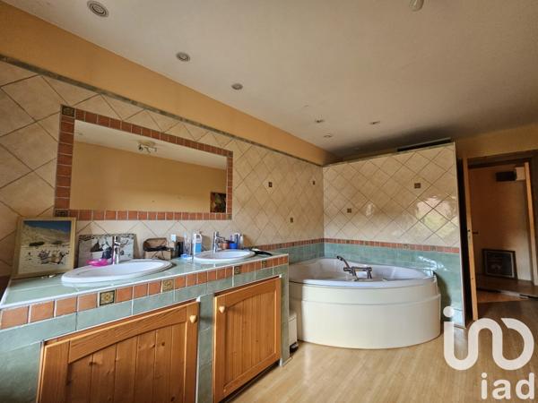 Maison à vendre 7 pièces 254 m² Le Vigen