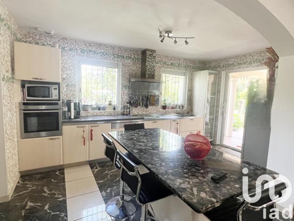 Maison à vendre 6 pièces 197 m² Châteauneuf-Grasse