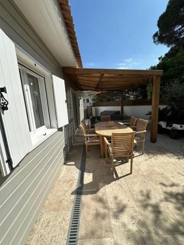 Chalet Californien Gassin 3 pièce(s) 67.89 m2