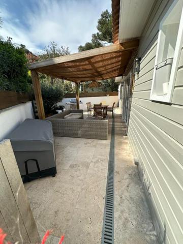 Chalet Californien Gassin 3 pièce(s) 67.89 m2