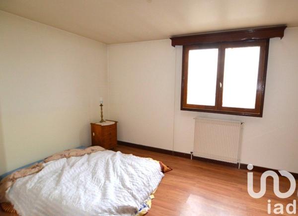 Pavillon 6 pièces de 249 m² à Valenton (94460)