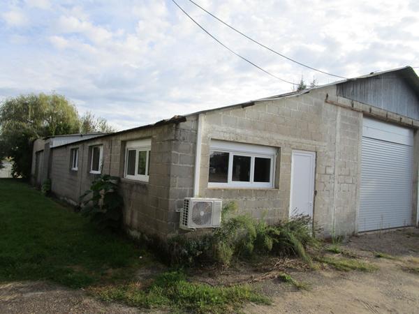 Maison proche de Saint Aignan Sur Cher 5 pièce(s) 110 m2 avec entrepöt de 450m².