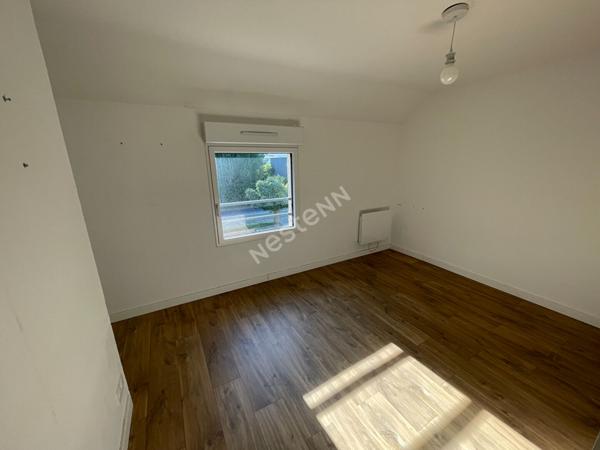 Maison Betton 4 pièce(s) PROXIMITE BUS COMMERCES ET CANAL / LUMINOSITE / PAS DE VIS A VIS / CALME