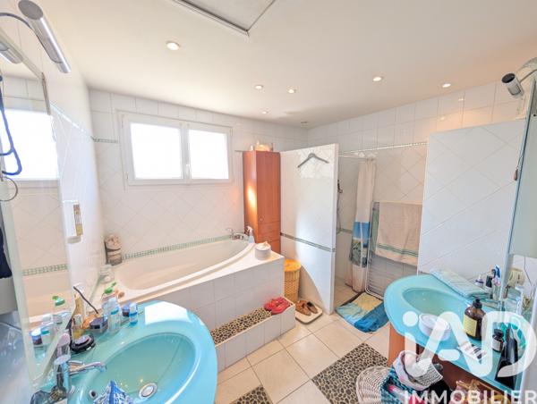 Maison à vendre 5 pièces 118 m² Montamisé