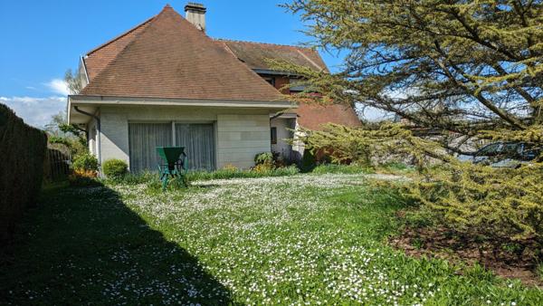 Maison à vendre    5 pièces •  Bruyères-et-Montbérault