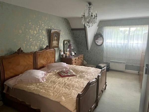 Maison à vendre    5 pièces •  Bruyères-et-Montbérault