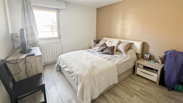 VITROLLES - Appartement  T3 de 61m2  + 1 terrasse / véranda