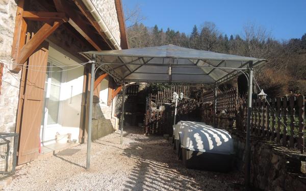 Maison à vendre    5 pièces •  Thézillieu