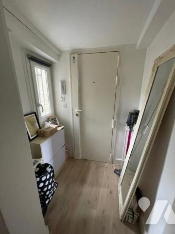 Charmant studio en duplex au cœur de Paris