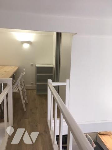 Charmant studio en duplex au cœur de Paris