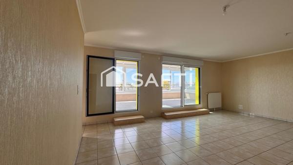 Dernier étage avec terrasse, garage et ascenseur