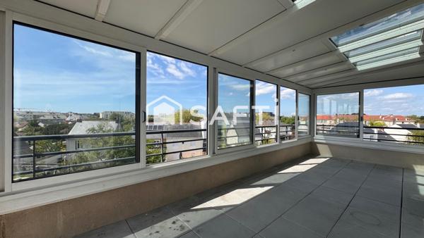 Dernier étage avec terrasse, garage et ascenseur