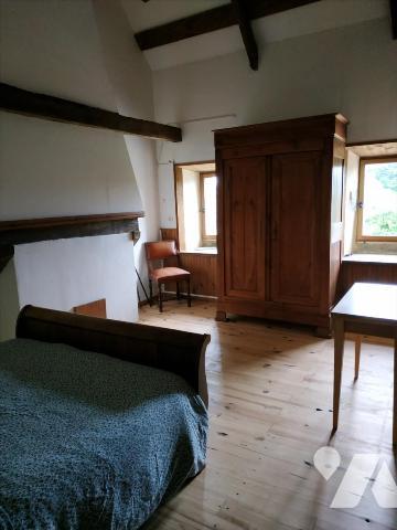 A VENDRE BERRIEN MAGNIFIQUE PROPRIETE RURALE PROCHE HUELGOAT