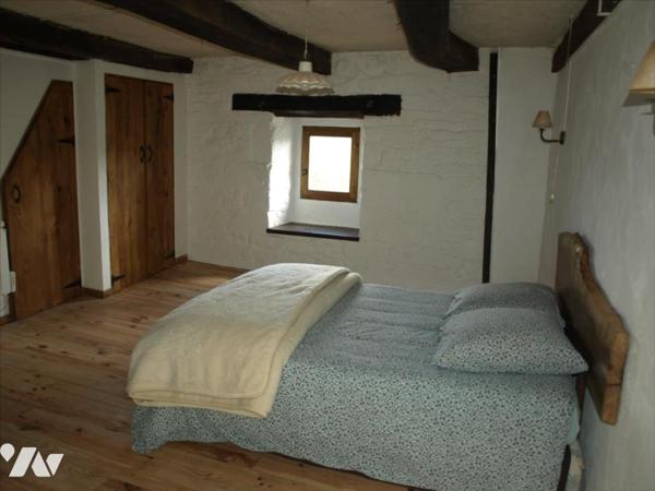 A VENDRE BERRIEN MAGNIFIQUE PROPRIETE RURALE PROCHE HUELGOAT