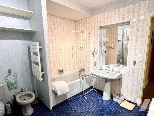 PROPRIETE DE 220m² AVEC PISCINE QUARTIER PRISE !