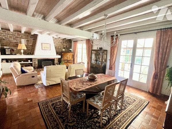 PROPRIETE DE 220m² AVEC PISCINE QUARTIER PRISE !