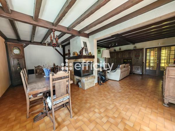 Maison
         7 pièces
        - 182 m² Exclusivité 579 000 € *