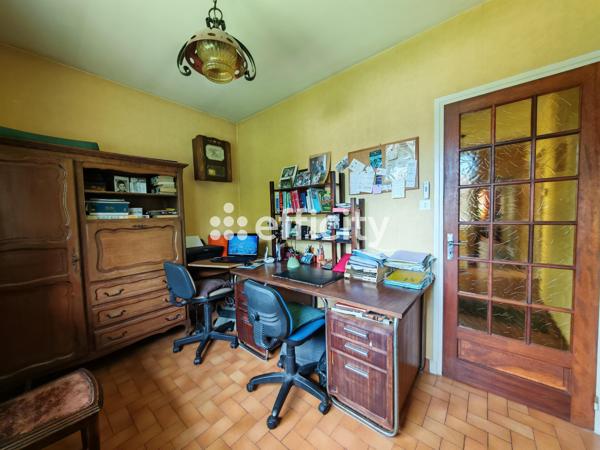 Maison
         7 pièces
        - 182 m² Exclusivité 579 000 € *