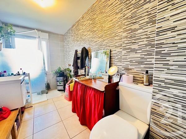Appartement F2 à vendre  2 pièces - 44,21 m 2   FOURAS  - 17