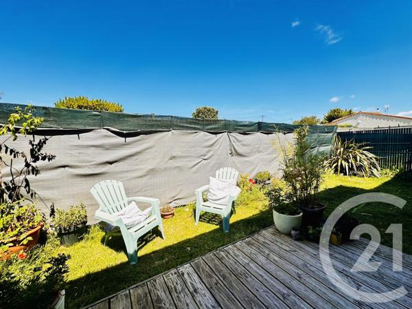 Appartement F2 à vendre  2 pièces - 44,21 m 2   FOURAS  - 17
