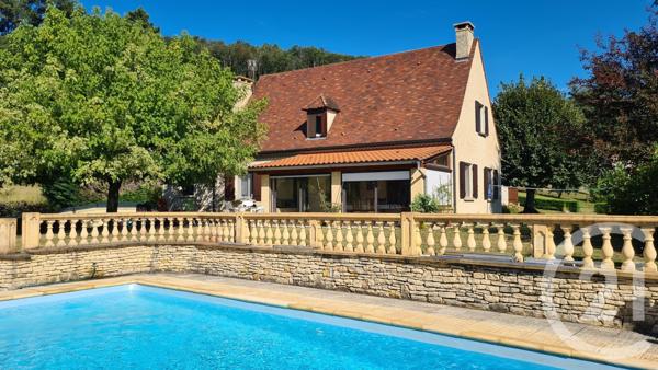 Maison à vendre  6 pièces - 126,33 m 2   SARLAT LA CANEDA  - 24