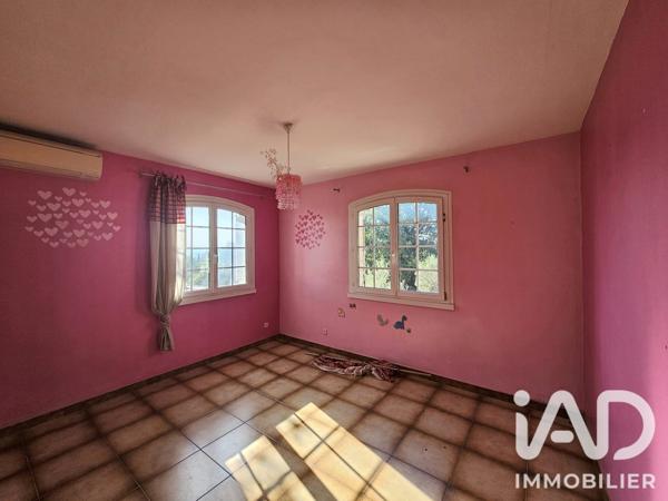 Maison à vendre 5 pièces 151 m² Saint-Julien-de-Peyrolas