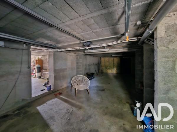 Maison à vendre 5 pièces 151 m² Saint-Julien-de-Peyrolas