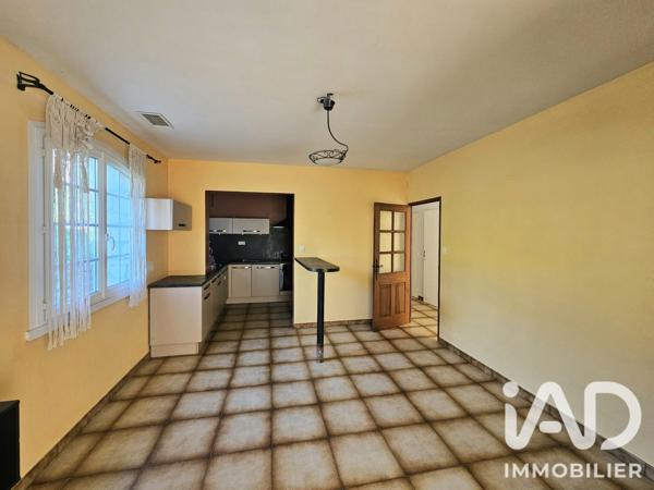 Maison à vendre 5 pièces 151 m² Saint-Julien-de-Peyrolas