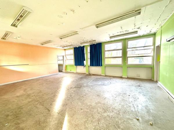 Immeuble à CHAMPAGNOLE, 39300 - 248m²
