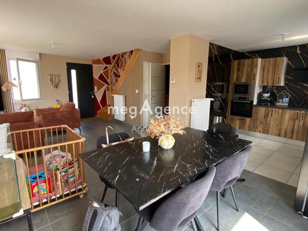 Maison à Bricquebec-en-Cotentin, 50260 - 4 pièces 69m²