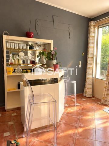 Maison familiale, jacuzzi et hauteur sous plafond exceptionnelle
