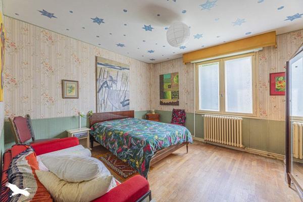 Maison à vendre |                                       Montbazon |                                        9 pièces  |  196,5 m²