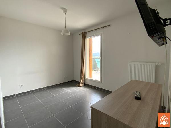 Maison meublée T3 avec garage et Jardin Bouc Bel Air Bouc bel air