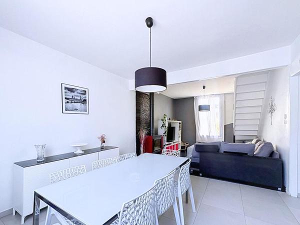 PORT-AVIATION  LE CHARME D'UNE MAISON PRÊTE À VIVRE