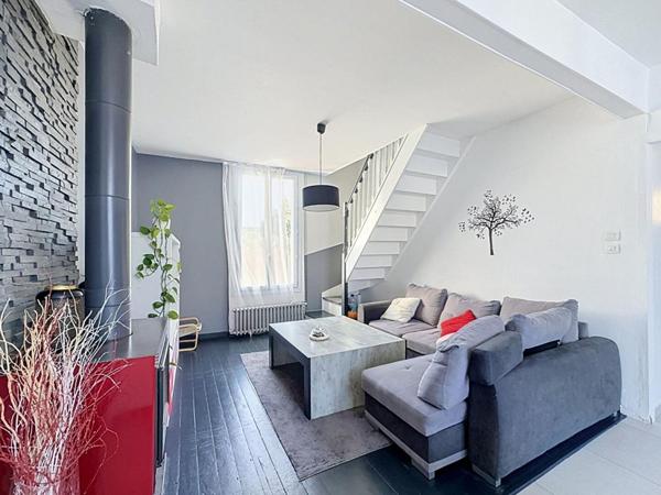 PORT-AVIATION  LE CHARME D'UNE MAISON PRÊTE À VIVRE
