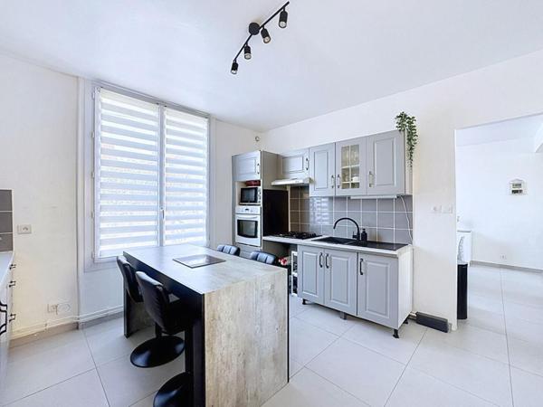 PORT-AVIATION  LE CHARME D'UNE MAISON PRÊTE À VIVRE