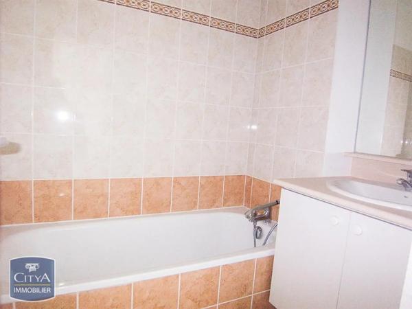 Appartement à louer 2 pièces 43.73m² Carcassonne (11000)