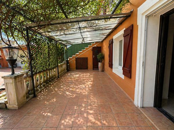 Maison d'exception à vendre à Toulon - 7 chambres, 178 m², très bon état !