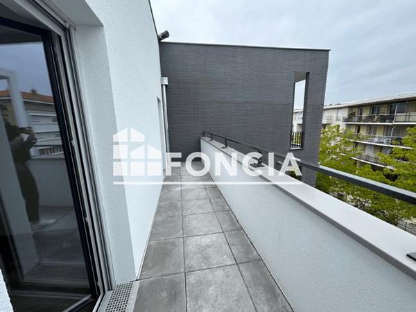 Location Appartement 3 pièces 64.2 m² - 36 rue des chandiots Clermont-ferrand 63000