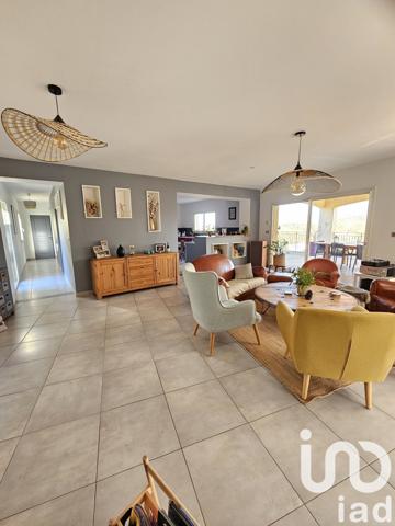 Maison 11 pièces de 327 m² à Saint-Jean-Pla-de-Corts (66490)