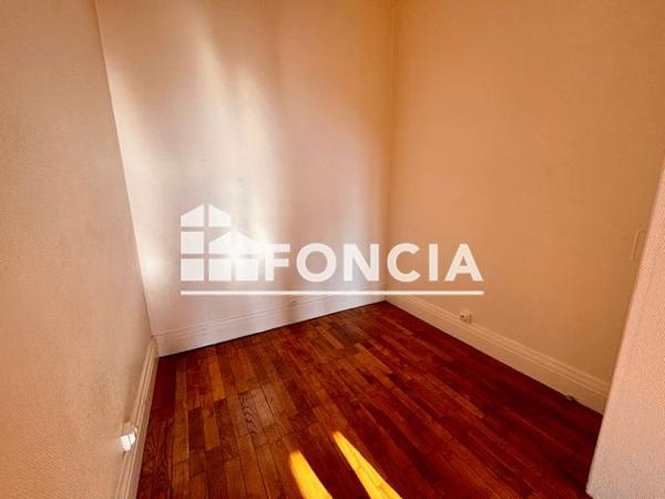 Location Studio 33.73 m² - 28 RUE ROUX-SOIGNAT Lyon 69003