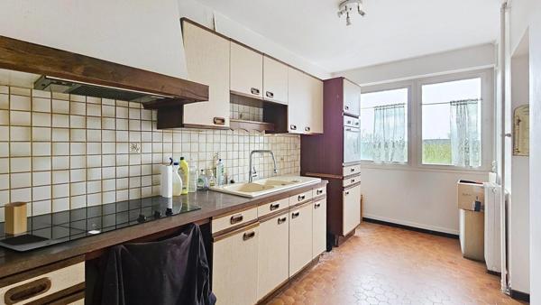 Appartement T3 de 70M2 au 4eme étage