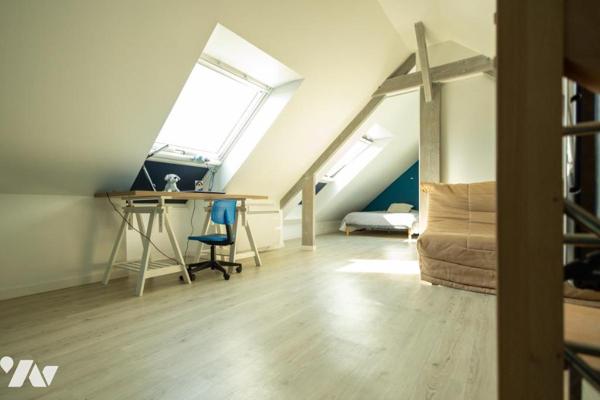 Maison familiale de 6 chambres - 2008 - Equipements modernes - Jardin clos - Garage double