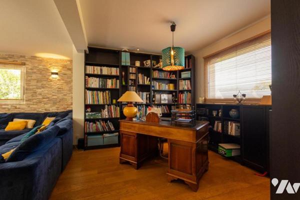 Maison familiale de 6 chambres - 2008 - Equipements modernes - Jardin clos - Garage double